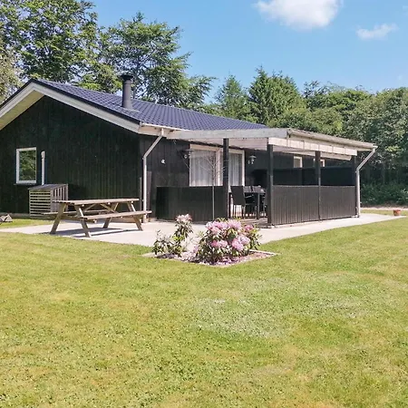 Holiday home Stunning In With Wifi