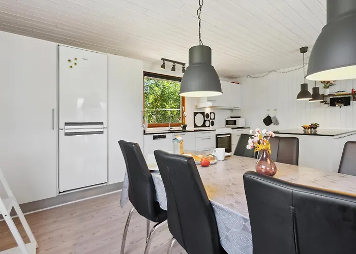 Holiday home 3 Bedroom Beautiful In