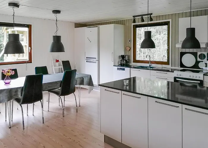 3 Bedroom Beautiful In * Toftlund