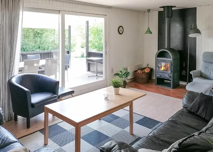 Ferienhaus 3 Bedroom Beautiful In *